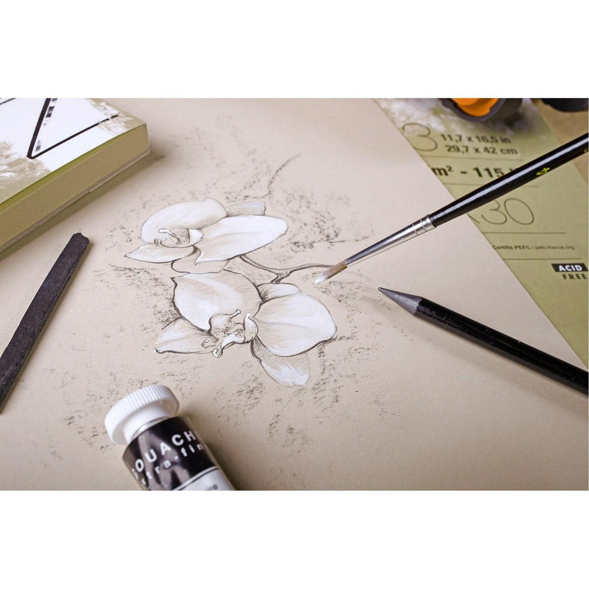 Clairefontaine Paint'On Mix Media tömb 250 g 30 lap ragasztott Natural