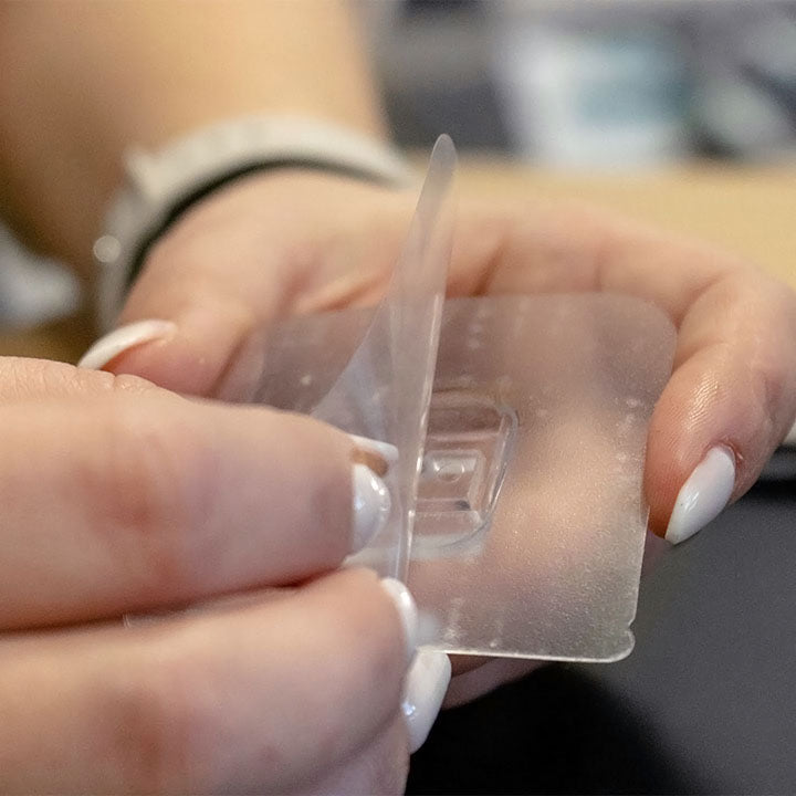 Kétoldalas öntapadós kampó a felakasztáshoz (5)